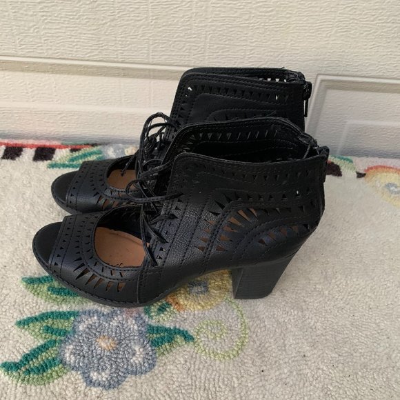 Peep Toe Heel Booties by Rue 21 Sexy black Size S-6/7 - Picture 3 of 11
